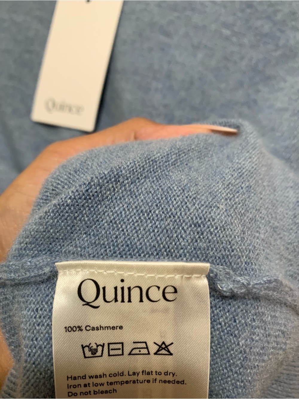 Quince Lightweight Cotton Cashmere Crew Sweater - Picture 7 of 7